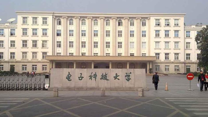 小批量电子加工定制：揭秘其背后的工艺与挑战**