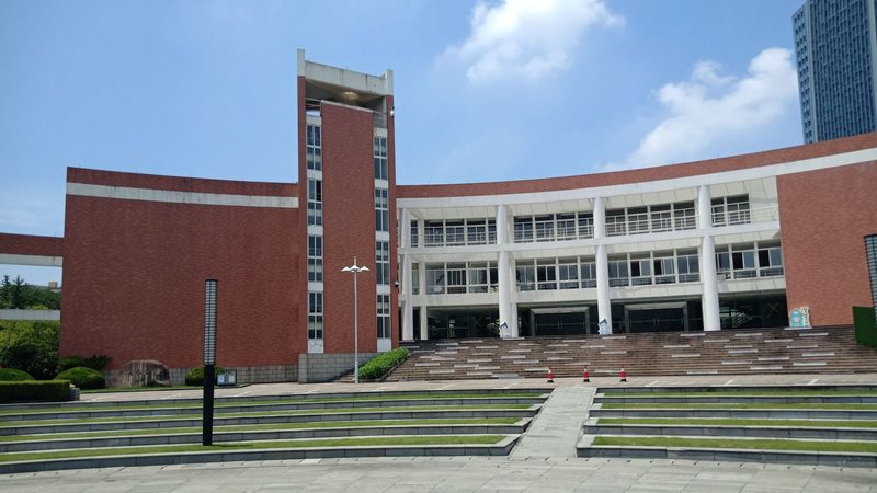 电子代工报价，如何精准把握成本与性能的平衡点？**